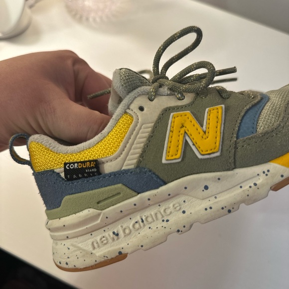 Boys New Balance Shoes size - Picture 6 of 9